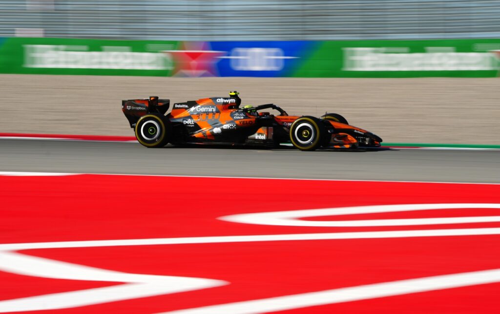 f1:-lando-norris-lidera-2°-treino-livre-em-barcelona;-bortoleto-e-8°
