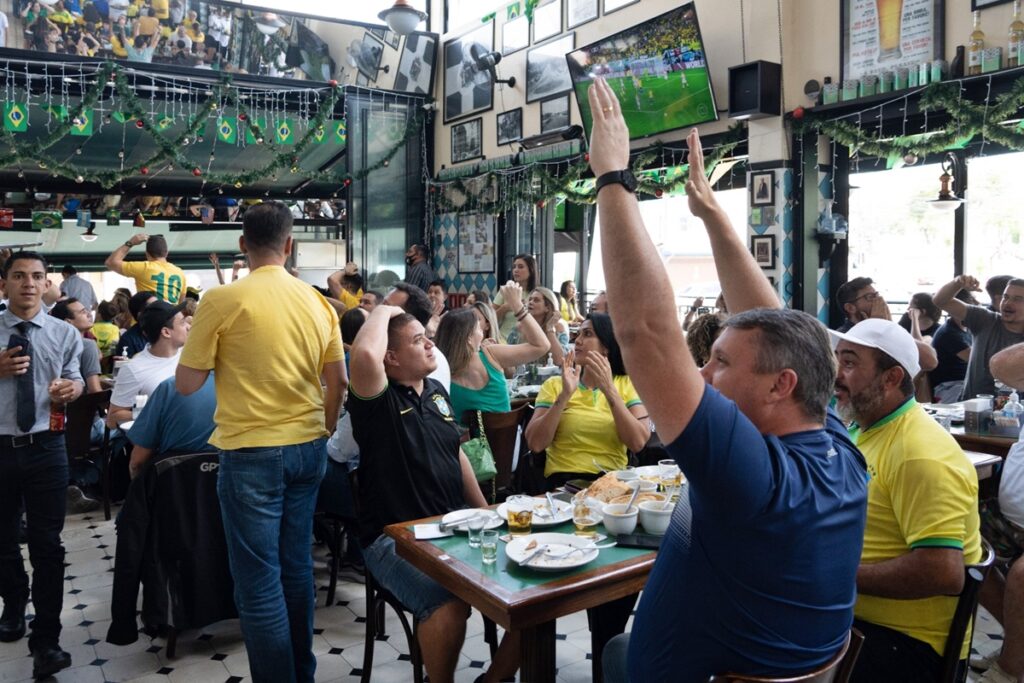 8 restaurantes do DF com promoções para assistir à estreia do Brasil 8-restaurantes-do-df-com-promocoes-para-assistir-a-estreia-do-brasil