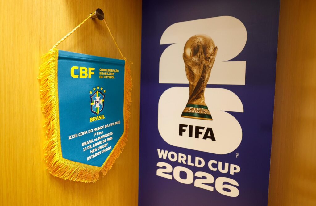 onibus-do-brasil-deixa-hotel-em-nova-jersey-rumo-ao-estadio-da-estreia