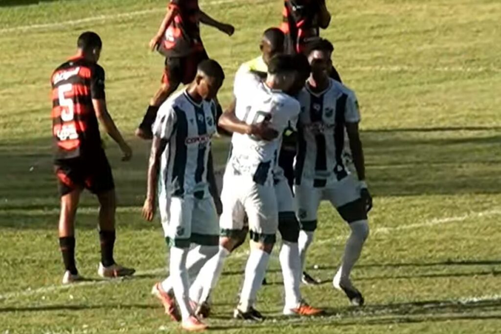 serie-d-zeroum:-altos-pi-vence-atletico-ce-e-garante-classificacao