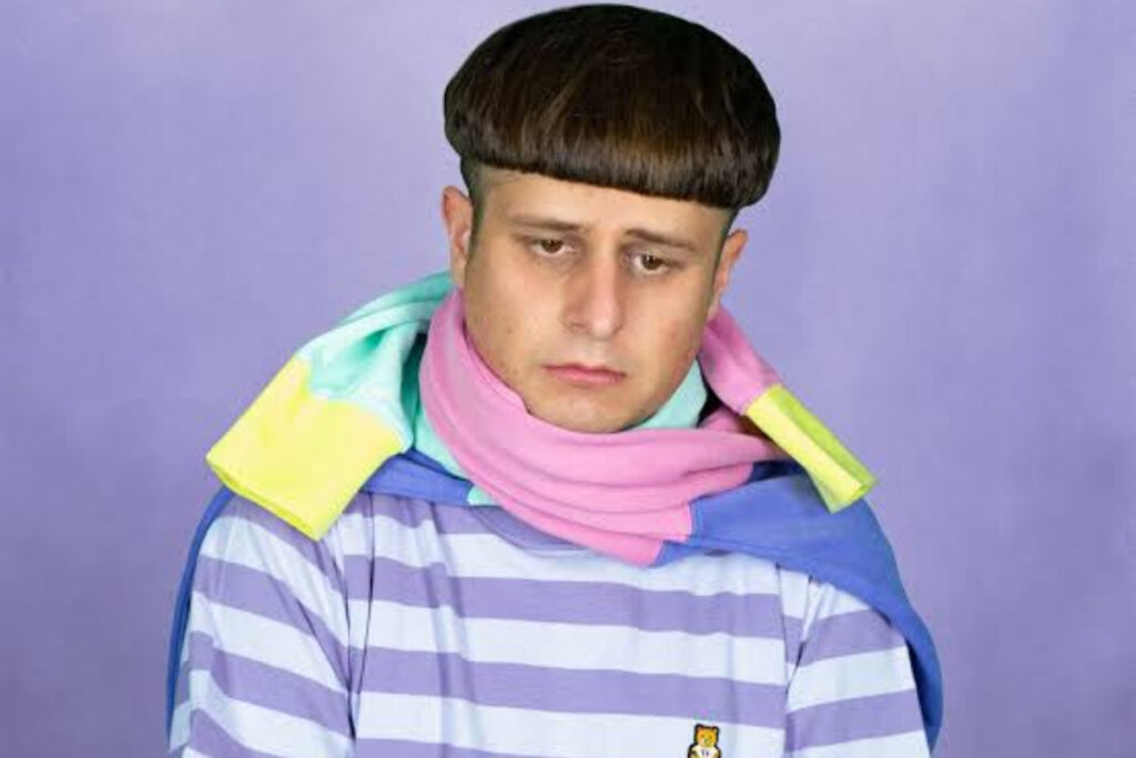 Oliver Tree: lembre o hit viral que transformou o cantor em fenômeno oliver-tree:-lembre-o-hit-viral-que-transformou-o-cantor-em-fenomeno