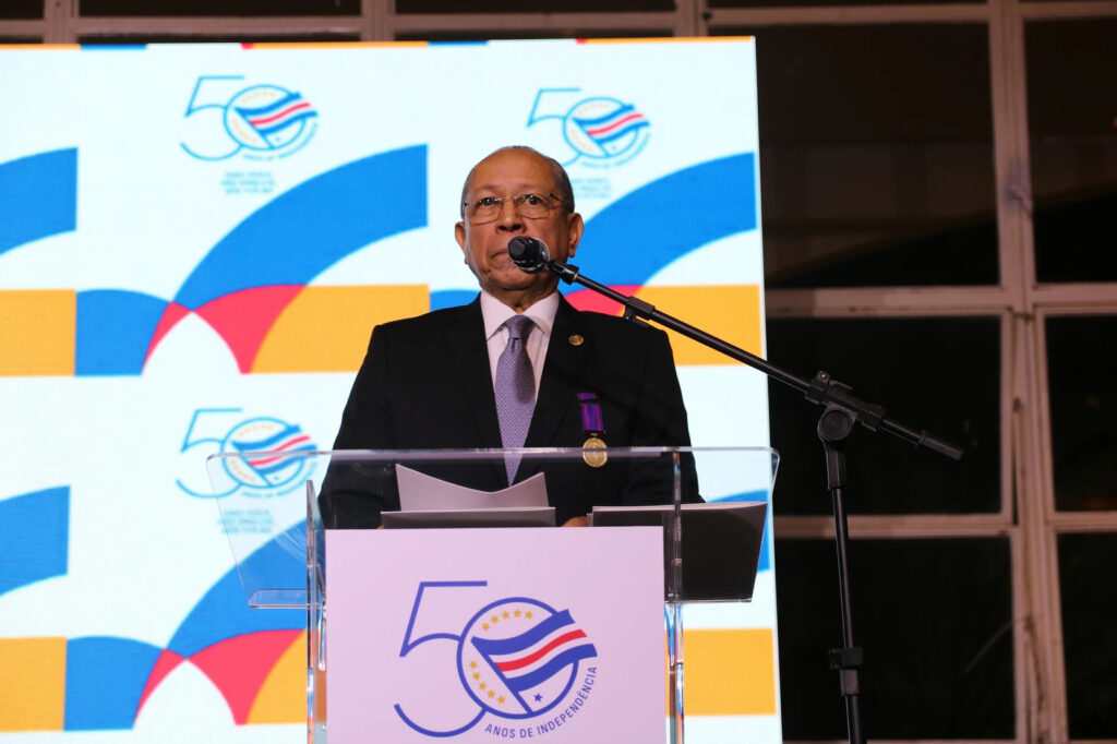 cabo-verde-chega-a-copa-com-“alma-de-elefante”,-diz-embaixada