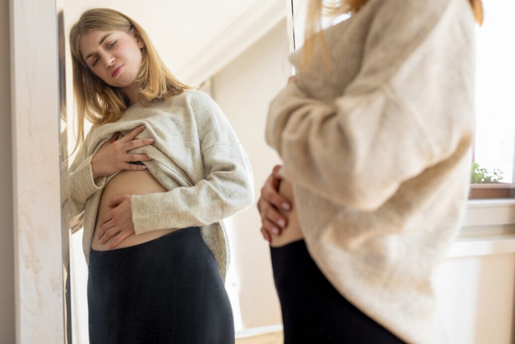 barriga-inchada-nem-sempre-e-peso:-veja-o-que-pode-causar