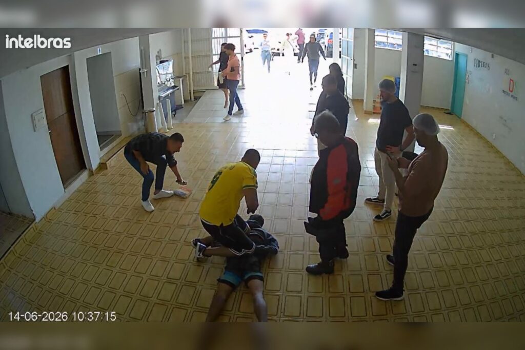 homem-e-preso-dentro-de-igreja-no-df-apos-roubar-celular-e-fugir