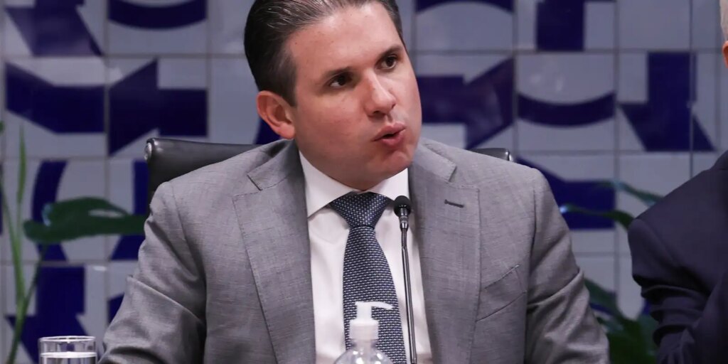 motta-convoca-reuniao-de-lideres-para-votar-pl-do-fim-da-escala-6×1
