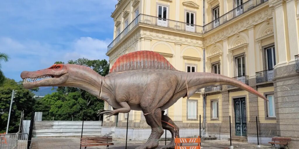 Museu Nacional ganha réplica de dinossauro brasileiro com 15 metros museu-nacional-ganha-replica-de-dinossauro-brasileiro-com-15-metros