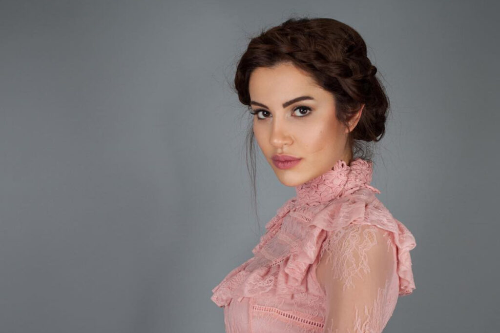 saiba-o-que-causou-a-morte-de-ece-irtem,-atriz-turca-de-35-anos