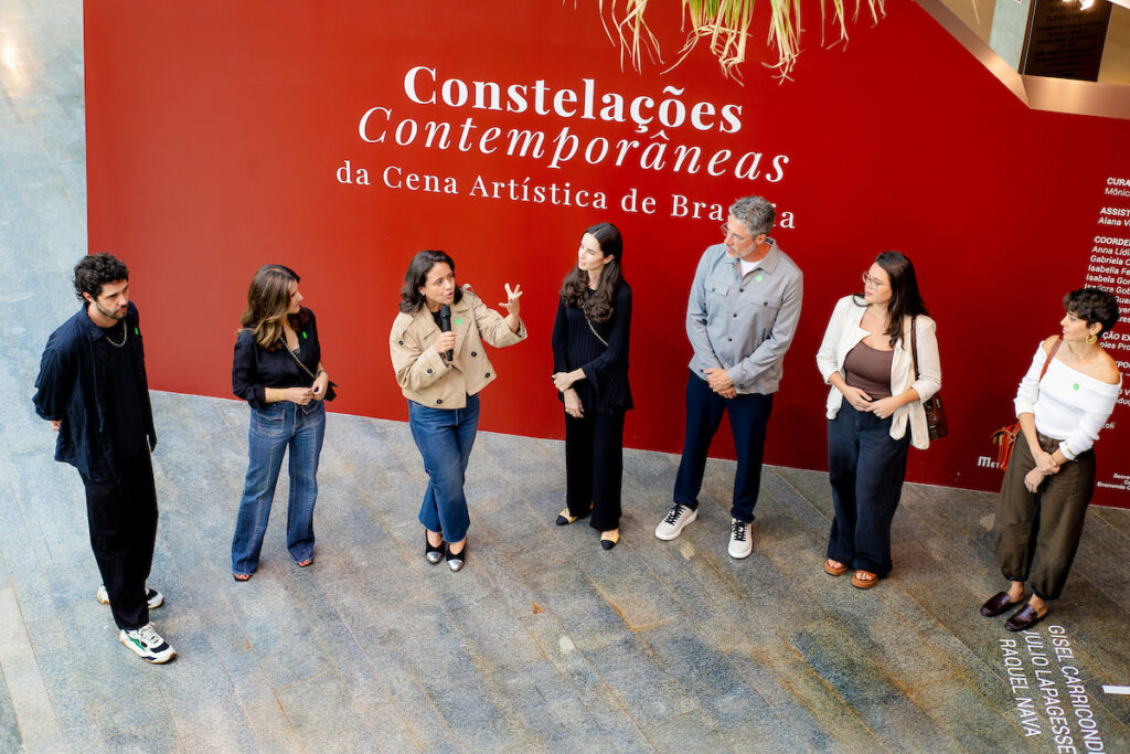constelacoes-contemporaneas:-mostra-com-200-obras-tem-entrada-franca