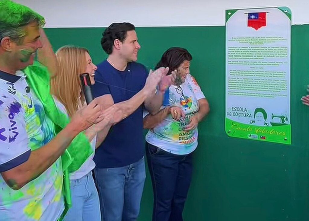 Após homenagear pai, deputado do PL destina emenda a escola com nome da avó apos-homenagear-pai,-deputado-do-pl-destina-emenda-a-escola-com-nome-da-avo