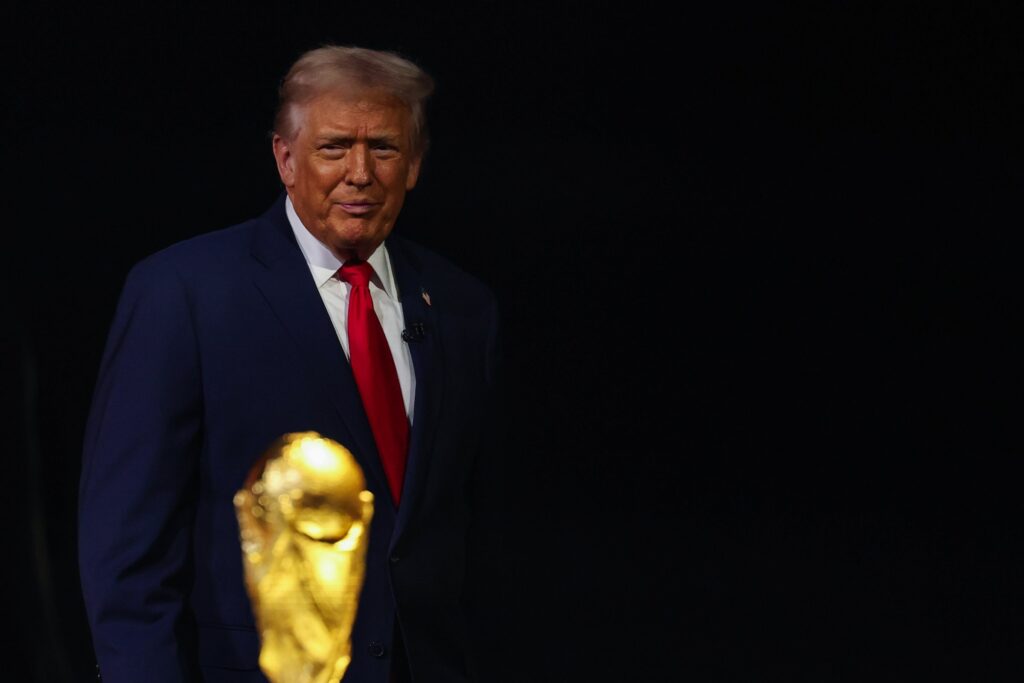 Trump entregará troféu da Copa do Mundo à seleção campeã, diz site trump-entregara-trofeu-da-copa-do-mundo-a-selecao-campea,-diz-site