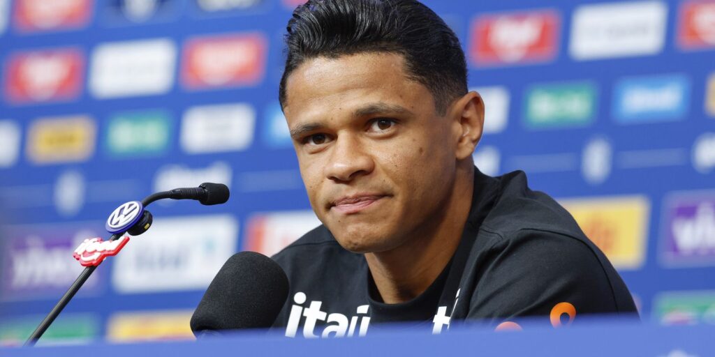 Aposta de Ancelotti, Douglas Santos explica apoio tático a Vini Jr. aposta-de-ancelotti,-douglas-santos-explica-apoio-tatico-a-vini-jr.