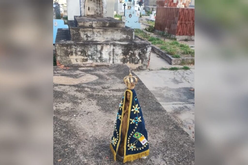 imagem-de-nossa-senhora-e-furtada-de-igreja-e-escondida-em-cemiterio