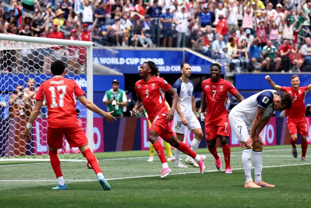 copa-do-mundo:-suica-goleia-bosnia-e-assume-a-lideranca-do-grupo-b