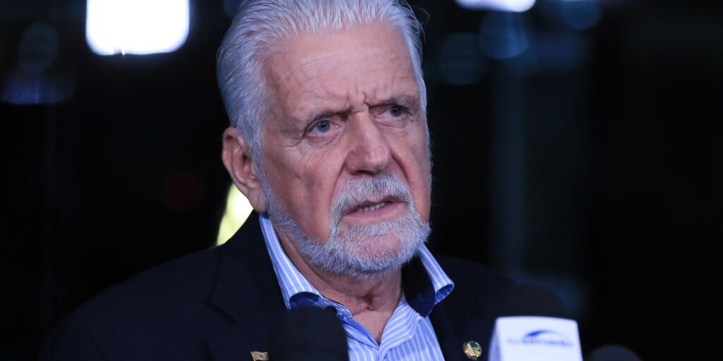 apuracao-da-pf-acusa-jaques-wagner-de-receber-vantagens;-senador-nega