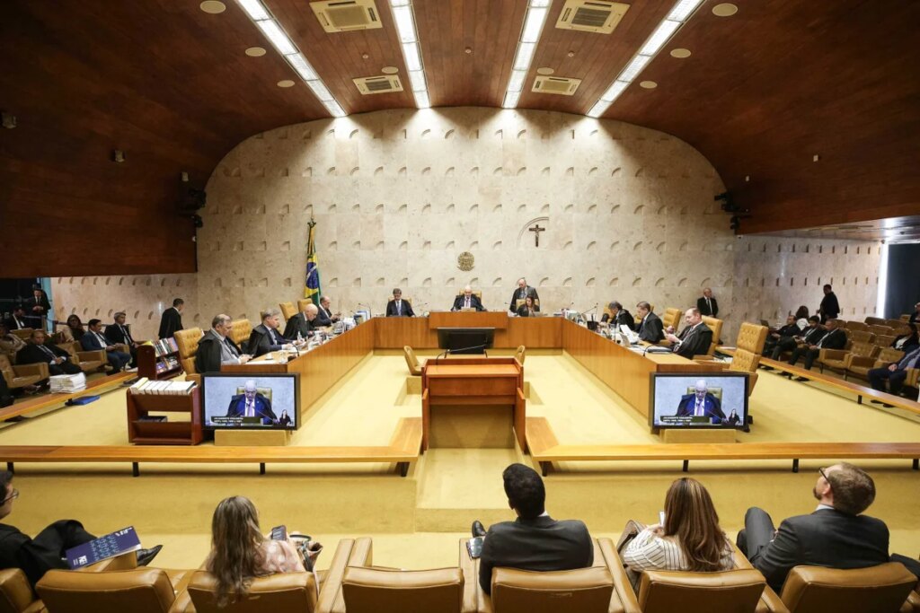 Além de Mendonça, Moraes e Fux têm delegados da PF em seus gabinetes alem-de-mendonca,-moraes-e-fux-tem-delegados-da-pf-em-seus-gabinetes