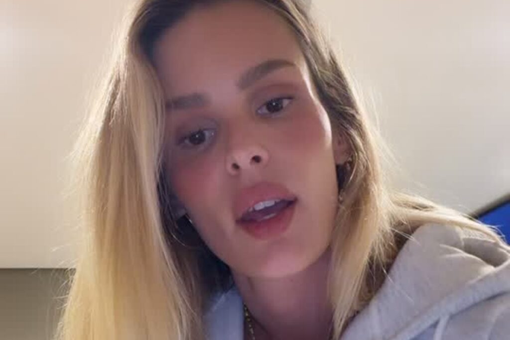 yasmin-brunet-desabafa-apos-comer-gluten-e-ter-crise-de-lipedema