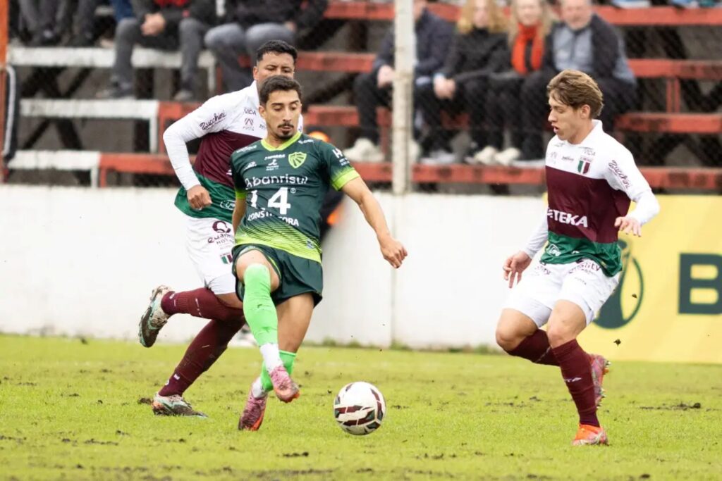 serie-d-zeroum:-veja-os-melhores-momentos-de-sao-luiz-rs-x-blumenau-sc