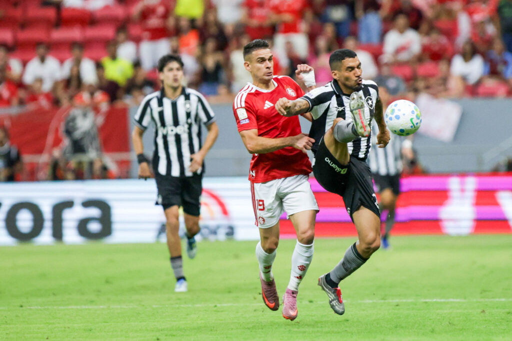 cbf-acaba-com-jogos-tarde-da-noite-de-domingo-e-as-19h-em-dias-uteis