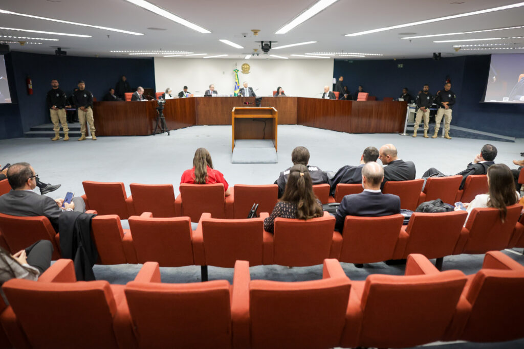 stf-oficializa-fim-da-aposentadoria-compulsoria-como-punicao-a-juiz