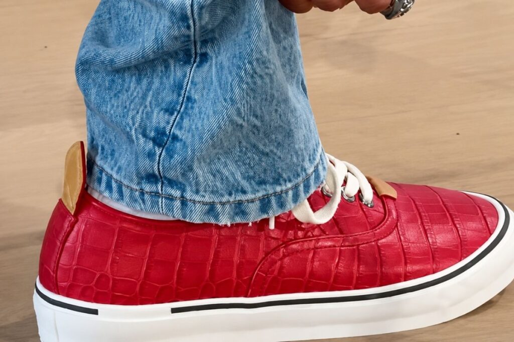 louis-vuitton-reproduz-solado-iconico-da-vans-e-e-criticada