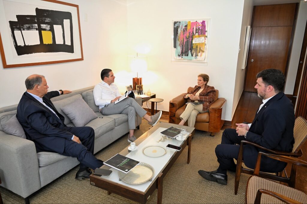 motta-recebe-bancada-do-agro-para-discutir-pl-das-dividas-rurais