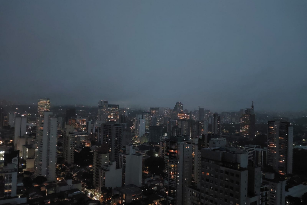 frente-fria:-cidade-de-sp-esta-em-estado-de-atencao-para-alagamentos