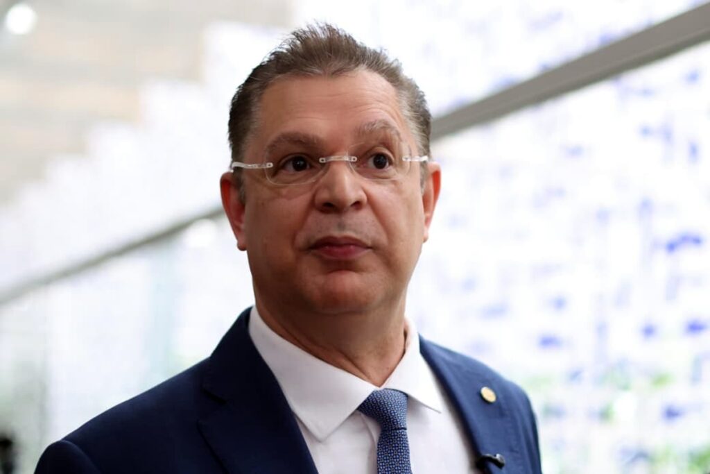 lider-do-pl-aciona-embaixada-dos-eua-apos-decisao-de-mendonca