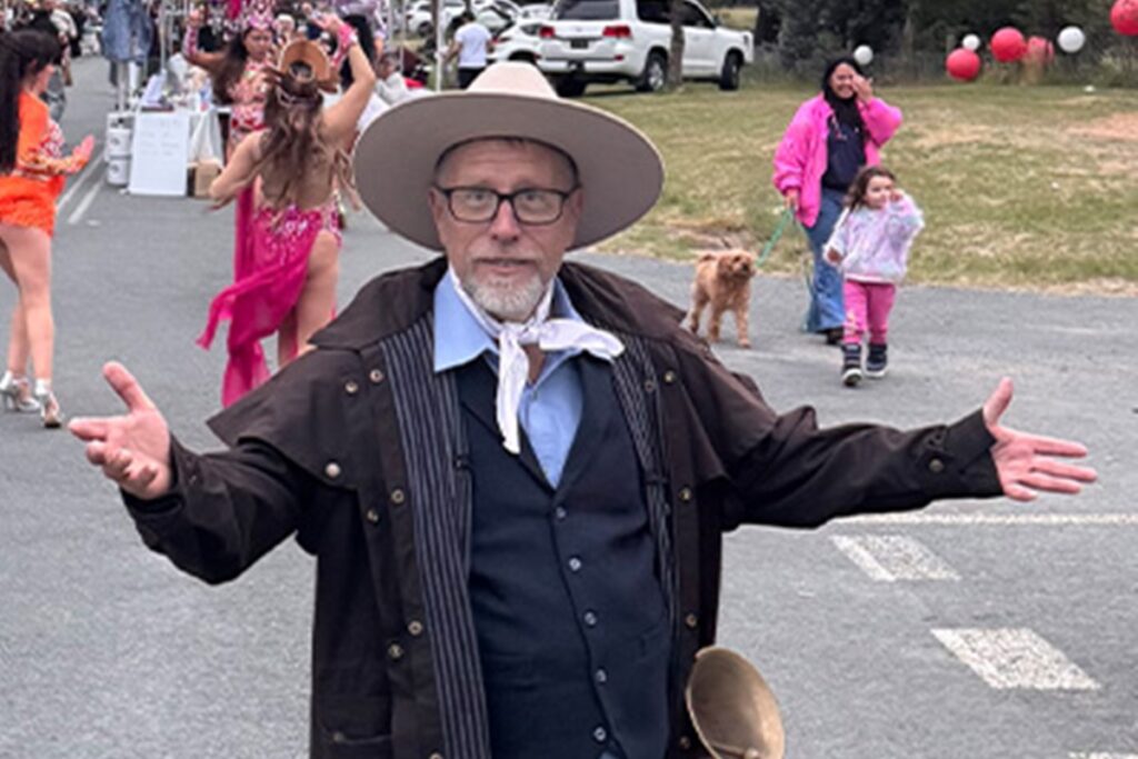 homem-eleito-a-pessoa-mais-barulhenta-do-mundo-se-equipara-a-um-jato