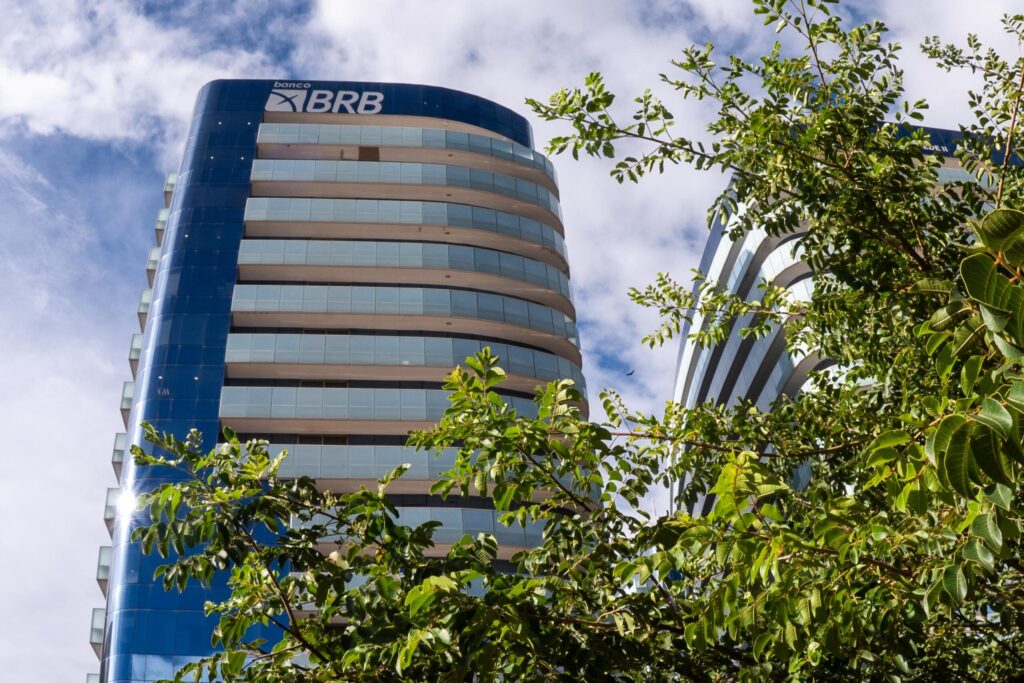gdf-sanciona-com-vetos-lei-para-viabilizar-aporte-bilionario-ao-brb