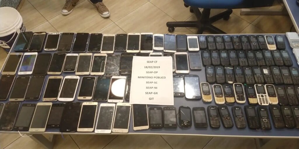 Governo publica banco para reunir dados de celulares roubados governo-publica-banco-para-reunir-dados-de-celulares-roubados