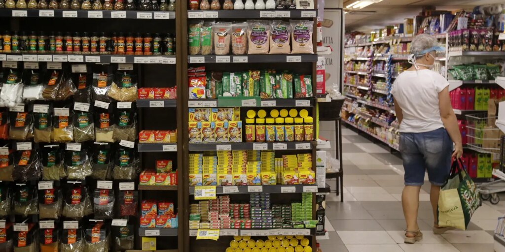 Fabricação de produto alimentício gerou mais emprego em 2024, diz IBGE fabricacao-de-produto-alimenticio-gerou-mais-emprego-em-2024,-diz-ibge