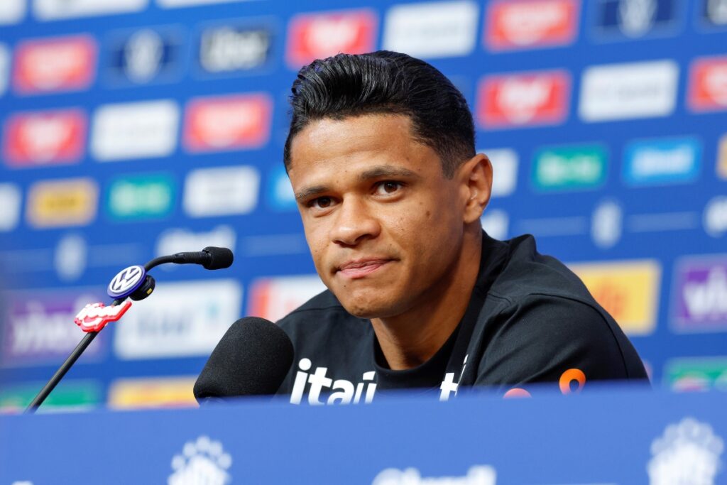 selecao-tem-3-pendurados-que-podem-desfalcar-no-mata-mata-da-copa