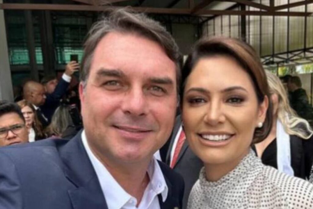 michelle-diz-que-flavio-bolsonaro-a-desrespeitou-e-humilhou-em-ligacao