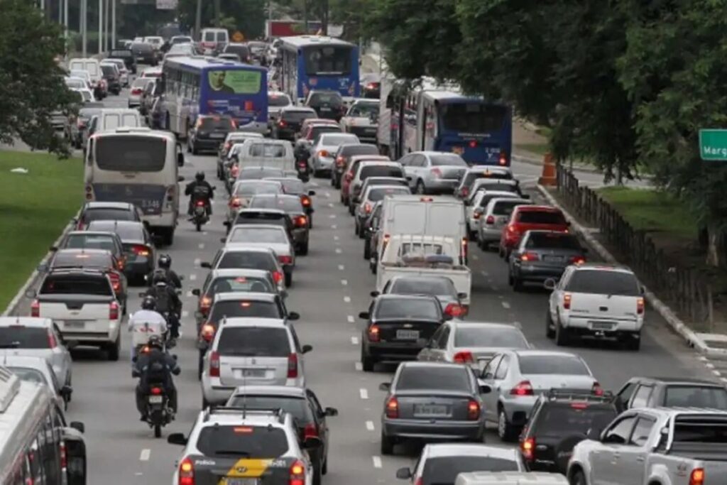 sao-paulo-registra-maior-transito-do-ano-antes-de-jogo-do-brasil