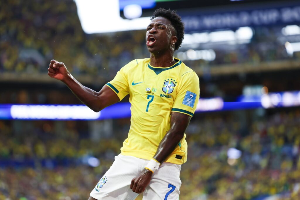 vini-jr.-ultrapassa-numeros-de-ronaldinho-gaucho-e-romario-em-copas