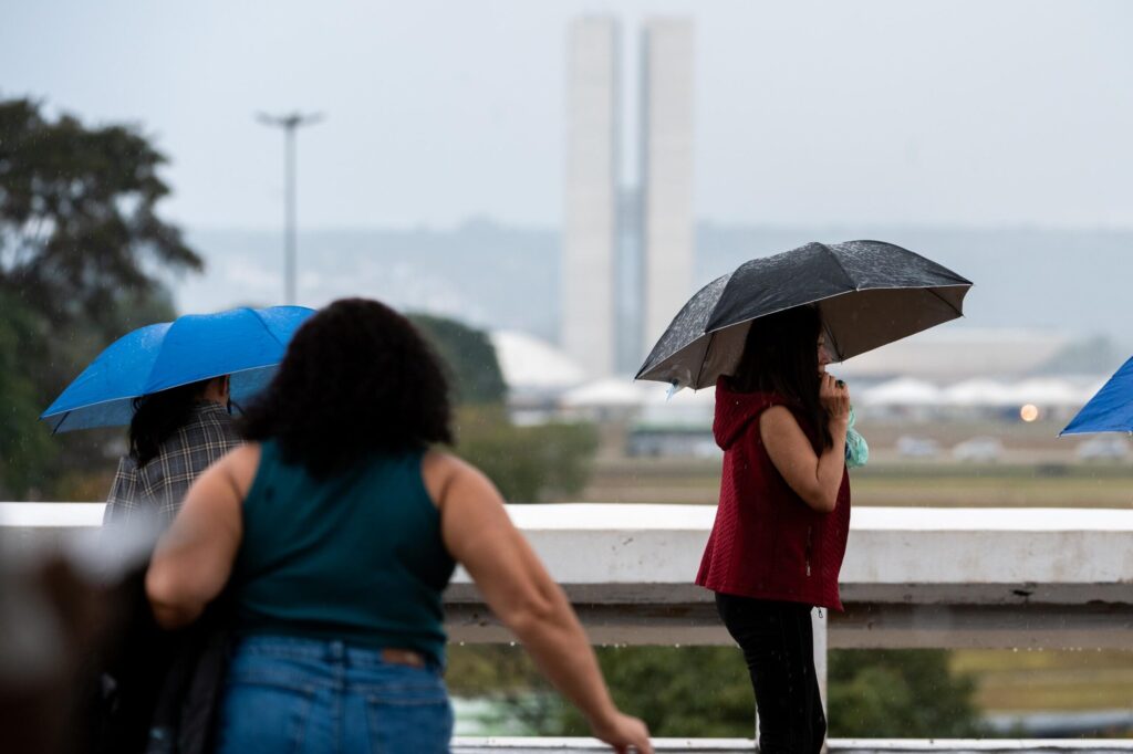 df-registra-chuva-em-24-de-junho-pela-primeira-vez-em-61-anos