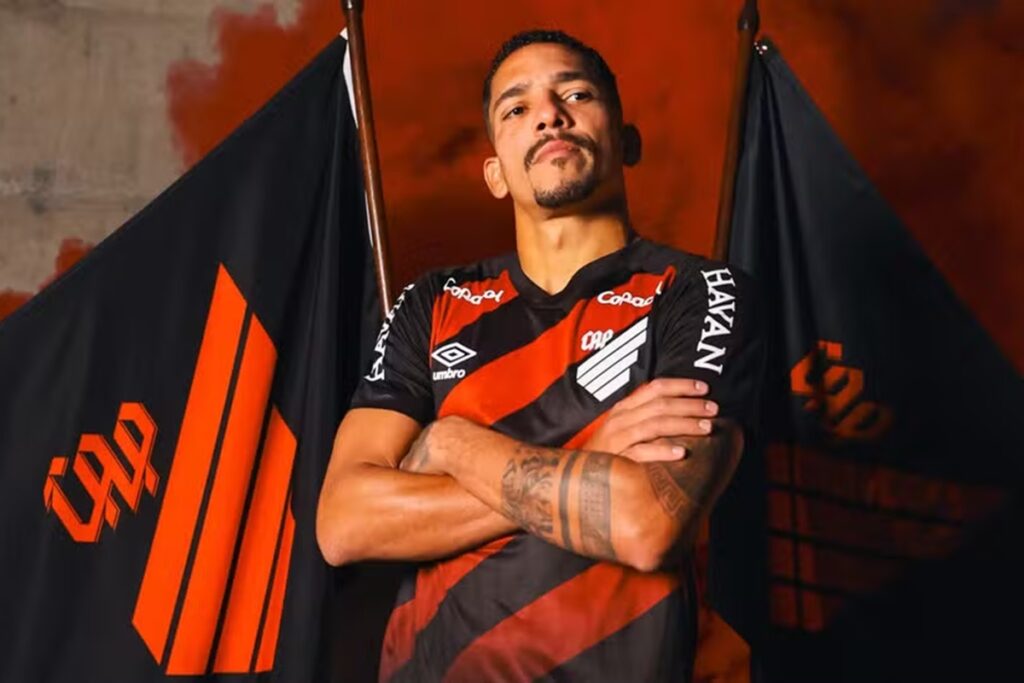 athletico-pr-anuncia-a-contratacao-do-lateral-direito-gilberto