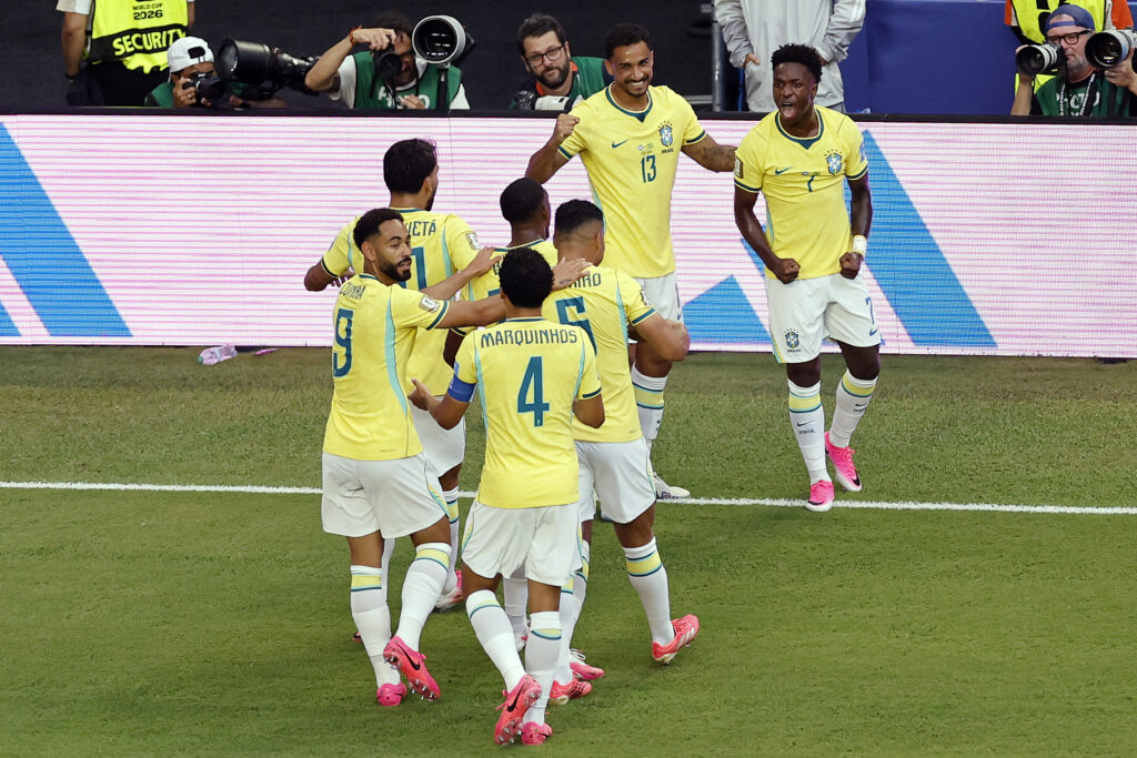 “brasil-nao-vai-jogar-nada-e-vai-ser-campeao”,-diz-juninho-fonseca