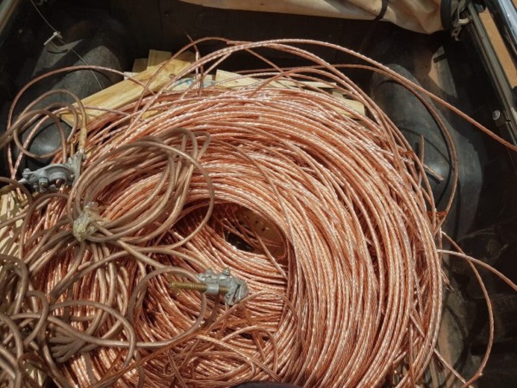 empresas-do-df-que-vendiam-cobre-furtado-movimentaram-r$-45-milhoes