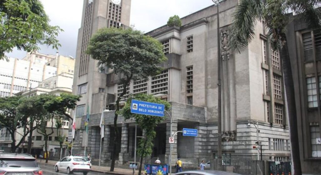 jogo-do-brasil:-prefeitura-de-bh-decreta-ponto-facultativo
