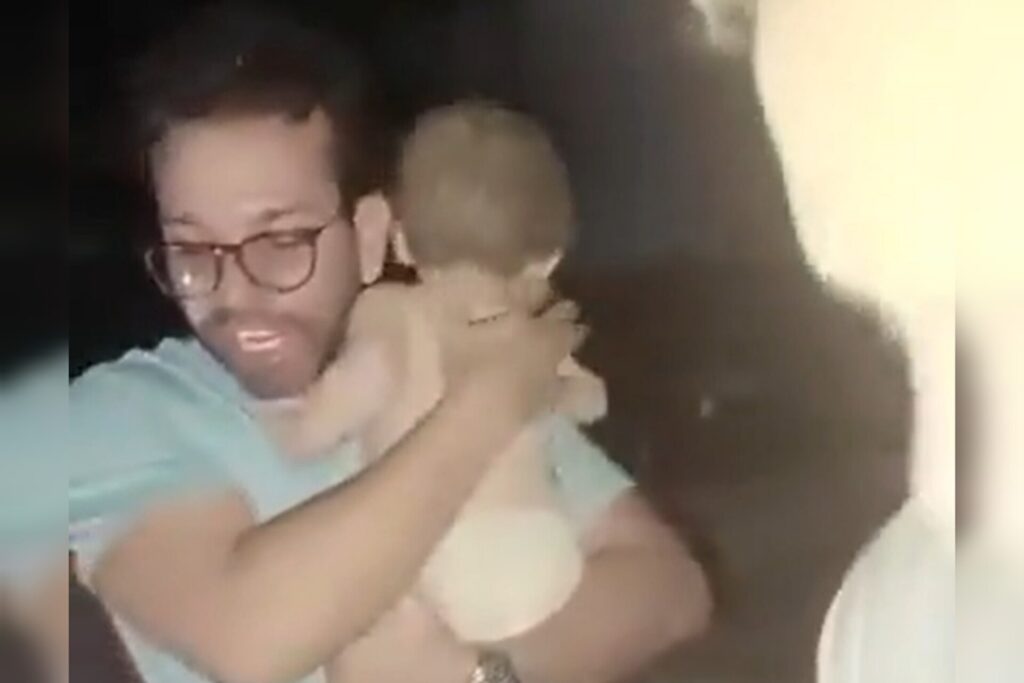 bebe-e-retirado-com-vida-de-escombros-apos-terremotos-na-venezuela