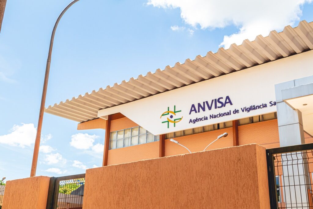 anvisa-proibe-suplemento-artro100-e-suspende-lotes-de-creatina-em-goma