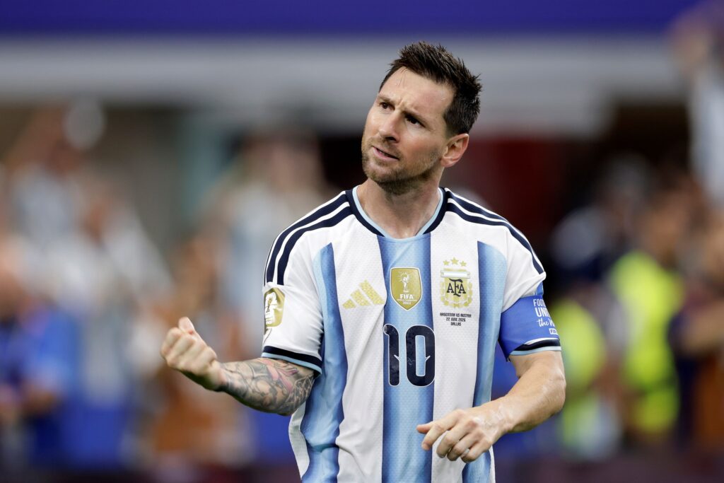 lionel-messi-se-aposentou-da-argentina-ha-exatos-10-anos;-relembre