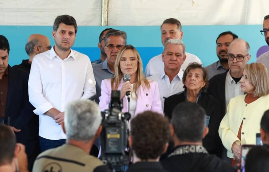 celina-diz-que-michelle-fez-desabafo-ao-falar-de-flavio-e-que-“momento-vai-passar”