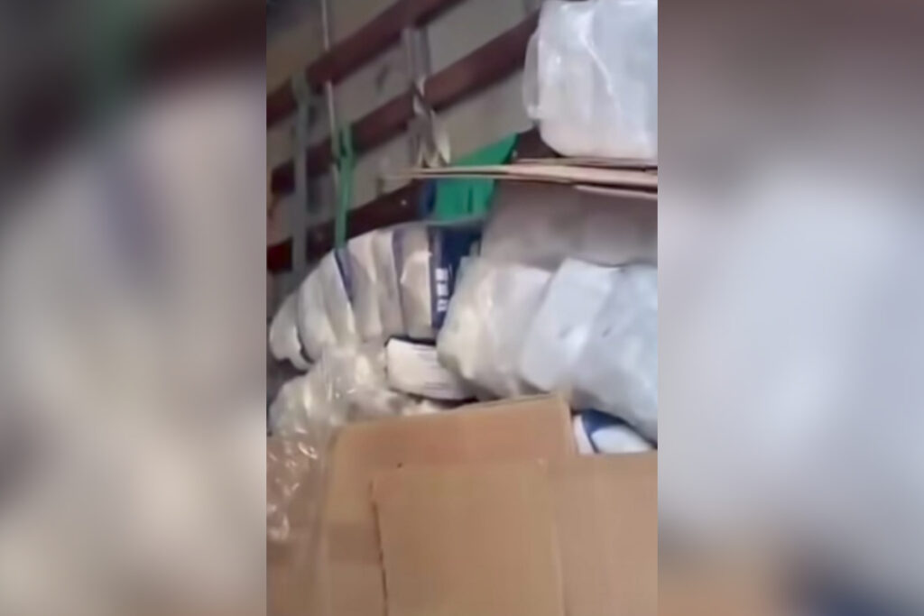 servidores-sao-presos-por-furtar-papel-a4-de-prefeitura-mineira