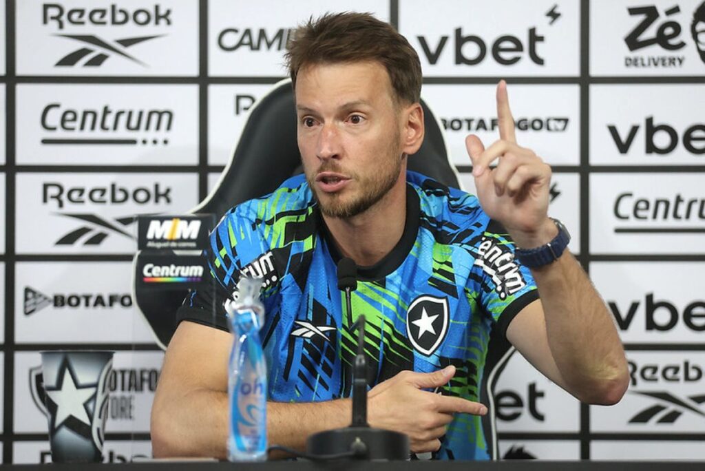 apos-perder-espaco,-botafogo-rescinde-contrato-com-o-goleiro-neto
