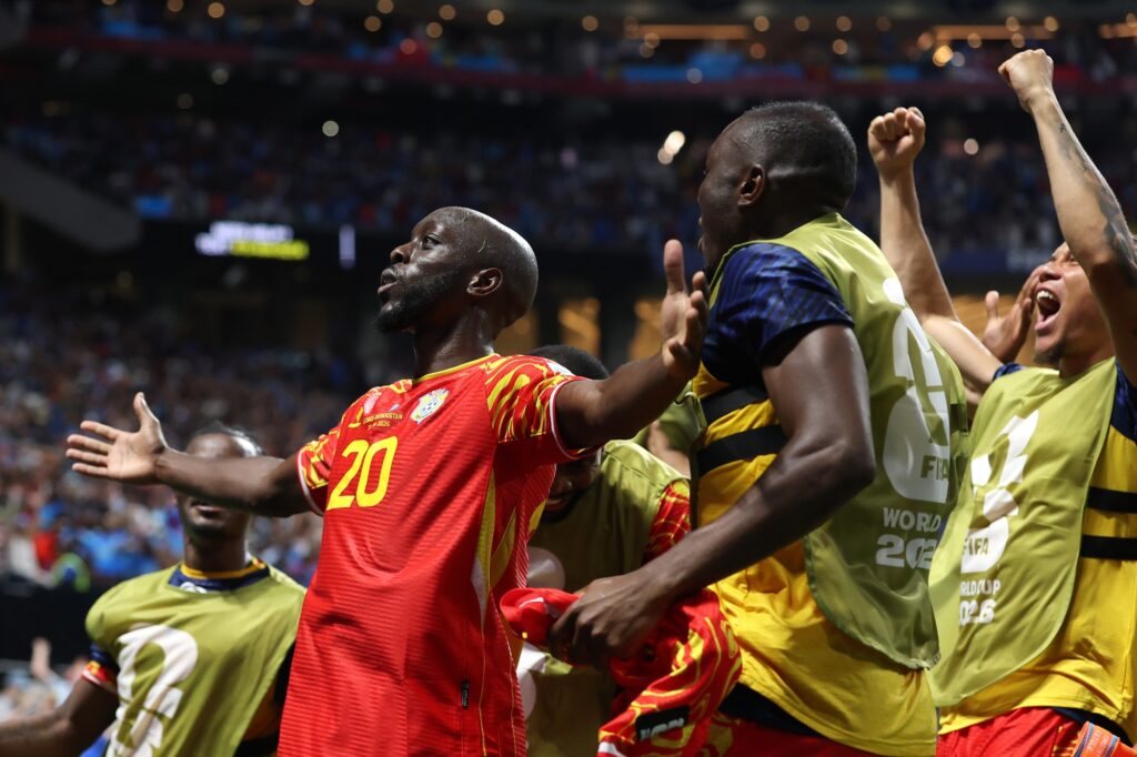 rd-congo-derrota-uzbequistao-e-vai-ao-mata-mata-da-copa-pela-1a-vez