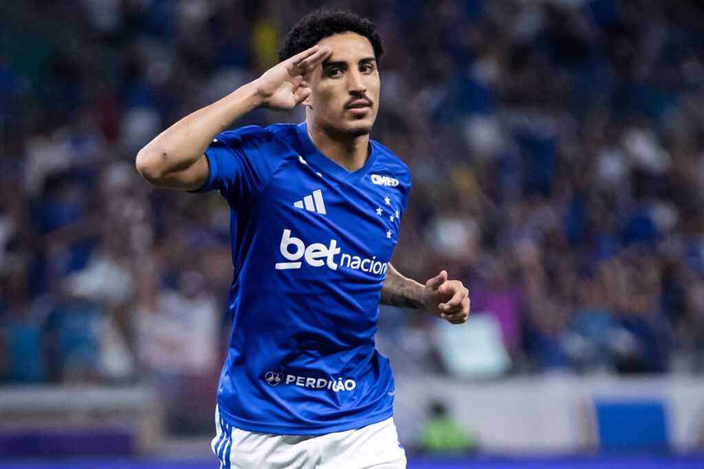 cruzeiro-venceu-gremio-por-2-x-0-em-ultimo-duelo-antes-de-jogo-no-df