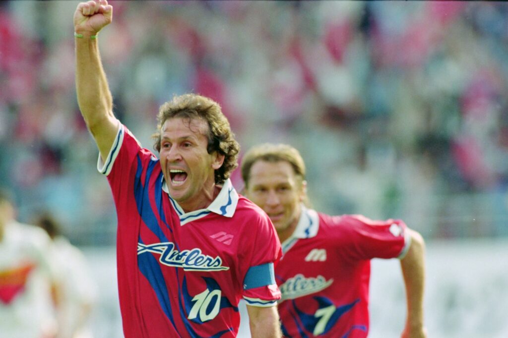 idolo-do-flamengo-e-do-brasil,-zico-revolucionou-o-futebol-do-japao