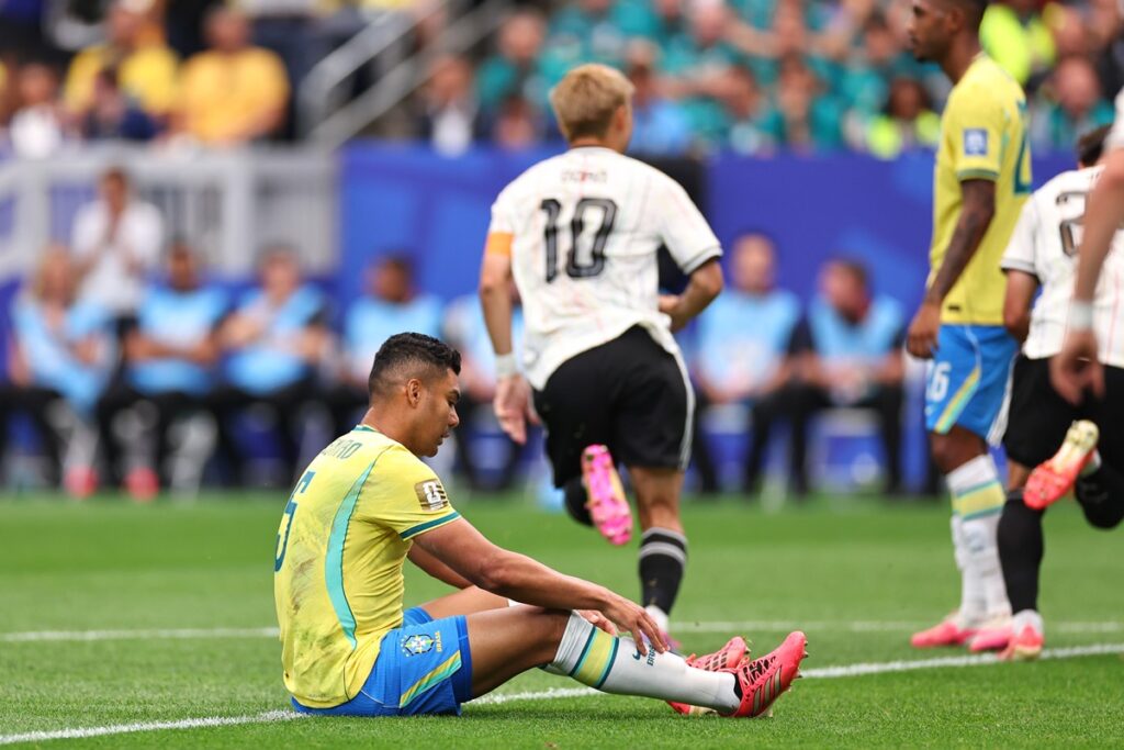atuacao-ruim-de-casemiro-no-1°-tempo-contra-japao-vira-meme-na-web